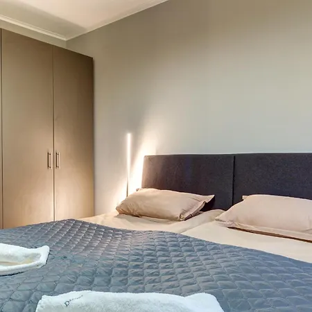 Floor Ski-in * Pamporovo